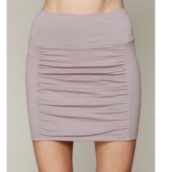 FREE PEOPLE ruched mini skirt xs - Picture 4 of 11